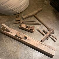 Vecchi attrezzi da falegname