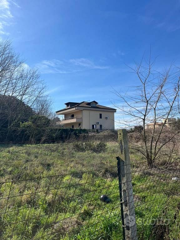 Terreno di 1200 m² a Giugliano in Campania - Vista 2