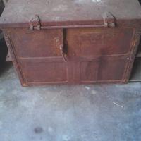 Baule in ferro vintage