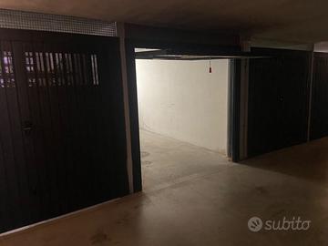 Garage in Via Corsica 137