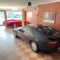 Porsche 928 S4