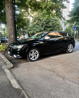 Infiniti Q30 1.5 d Business Executive