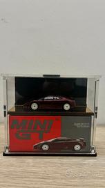Mini gt bugatti eb110 con scatola