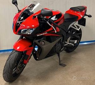 HONDA CBR 600 RR