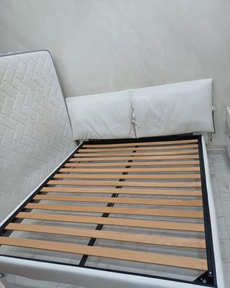 struttura letto matrimoniale 