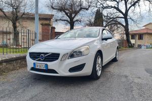 Volvo V60 D3
