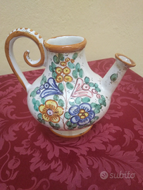 Brocca in ceramica deruta