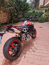 Hypermotard Ducati RVE 950