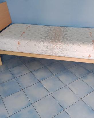 Letto rete doghe legno e materasso 80x200