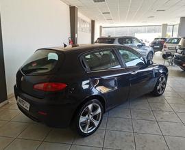ALFA ROMEO 147 1.9 JTD (120) 5 porte Distinctive