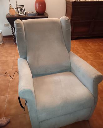 Poltrona elettrica alzapersona a 2 motori
