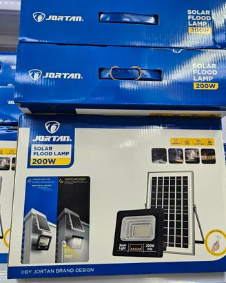 faretto con carica luce solare 200W con pannello