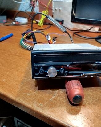 autoradio con schermo 