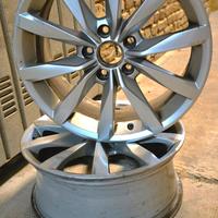 cerchi in lega Volkswagen da 17 pollici