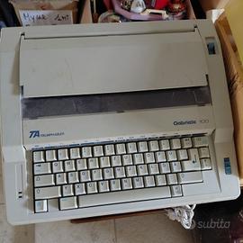 macchina da scrivere vintage Triumph