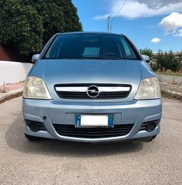 Opel Meriva 1400 benzina - gpl