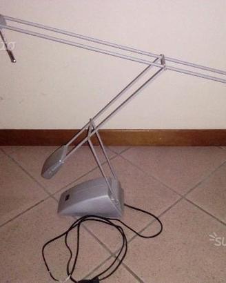Lampada da tavolo design