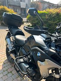 BMW GS 1250 Triple Black