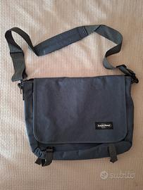 Borsa a tracolla Eastpak
