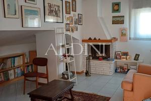 Appartamento con terrazzo R14427