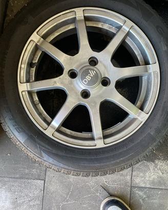 SMART Cerchi 15” Gommati