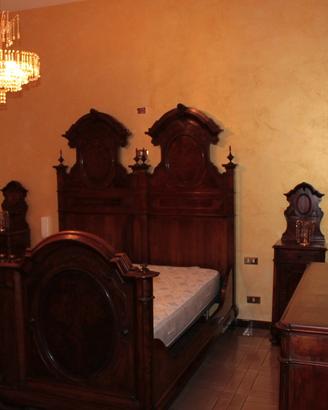 Camera da letto umbertino