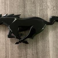 Stemma anteriore mustang