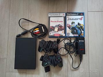 PlayStation 2 con due controller , alimentatore , 