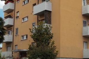 Camera singola a studentessa universitaria