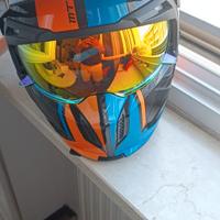 Casco MT Helmet Streetfighter