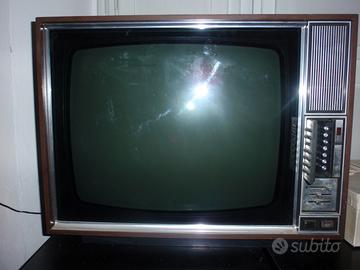 Televisore Emerson anni 70
