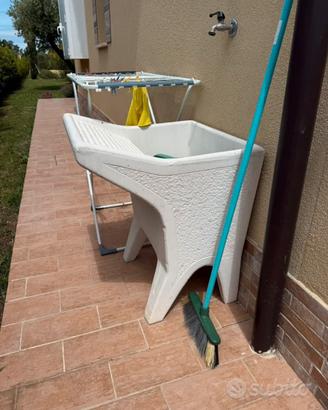 Lavandino da esterno nuovo