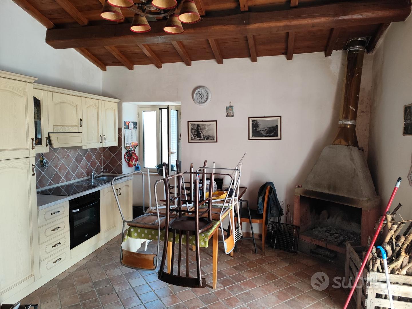 Rustico con terreno 8000 mq - Altro