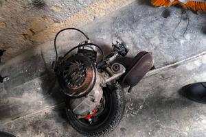 blocco motore vespa 