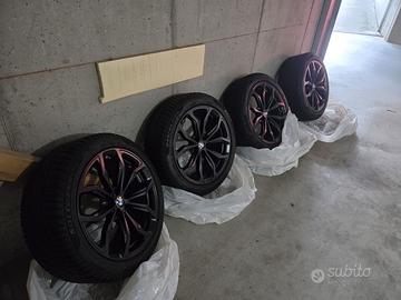 Kit cerchi e gomme Invernali 20" Originali BMW - G