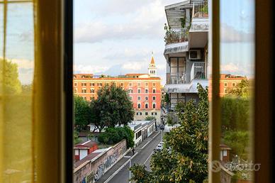 2 LOCALI A ROMA