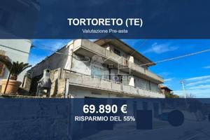 Immobile in asta di 443 m² con più di 5 locali e b