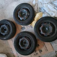 4x Cerchi 15" 4x108 + 4x Gomme 185/60