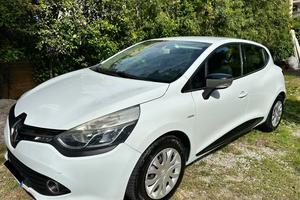 Renault Clio costume national GPL 5 porte