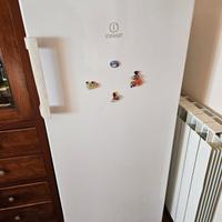 Frigorifero Indesit 