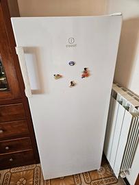 Frigorifero Indesit 