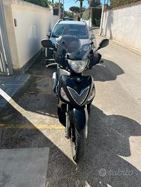 Suzuki Sixteen 150