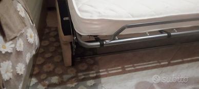 divano  letto matrimoniale nuovissimo materasso al