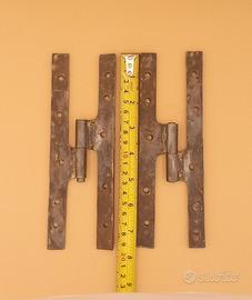 2 cerniere in ferro ferramenta vintage
