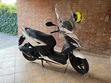 Kymco Agility 150 16+ con 8000 km