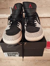 NIKE JORDAN 1 MID SE  NUMERO 45.5