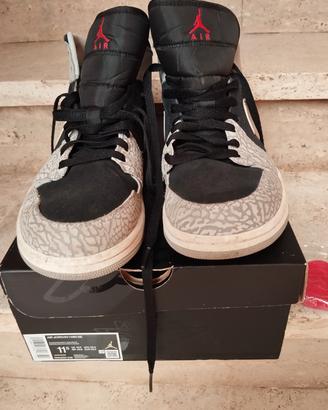 NIKE JORDAN 1 MID SE  NUMERO 45.5