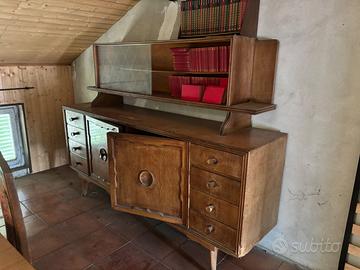 CREDENZA VINTAGE IN LEGNO CON ALZATA E VETRINA