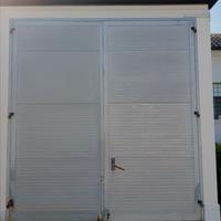Portoni da garage usati grandi.