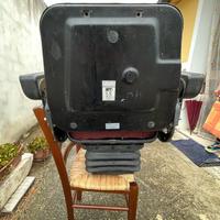 Sedile a molleggio meccanico per trattore